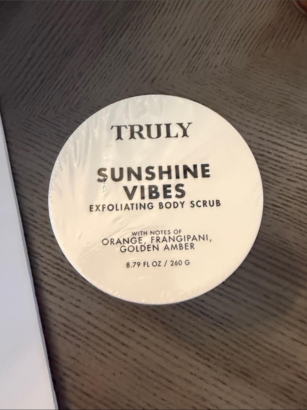 TRULY Sunshine Vibes Exfoliating Body Scrub - White